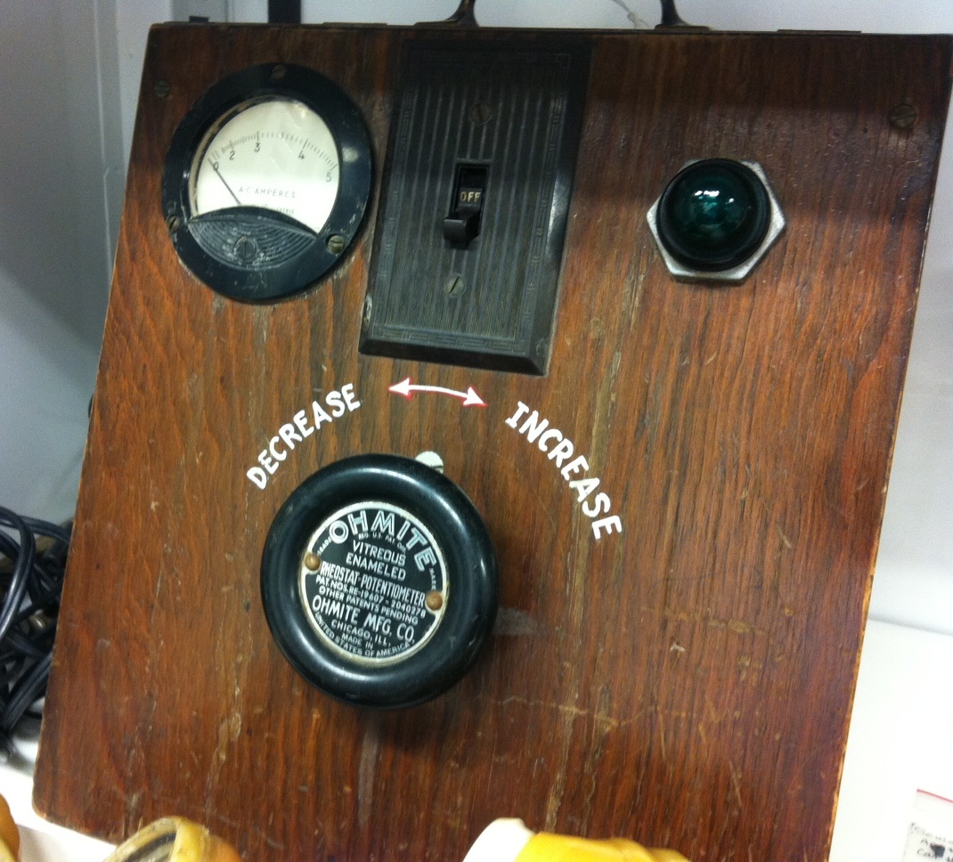 A prototype of an early defibrillator. 