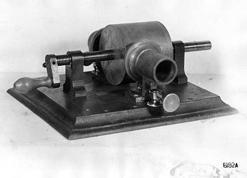 Edison's tinfoil phonograph