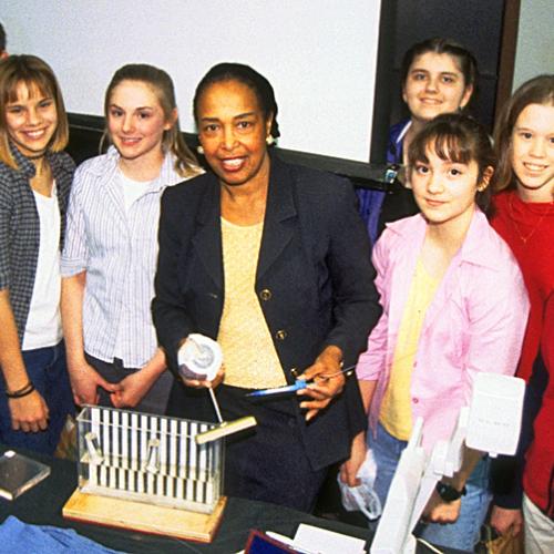 Patricia Bath stands amongst a group of students during a Lemelson Center Innovative Lives program in 2000.
